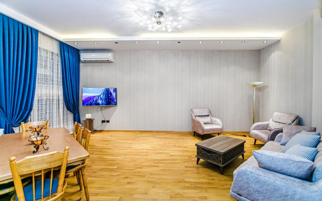 Zarifa Aliyeva str. 28 M63 Daire