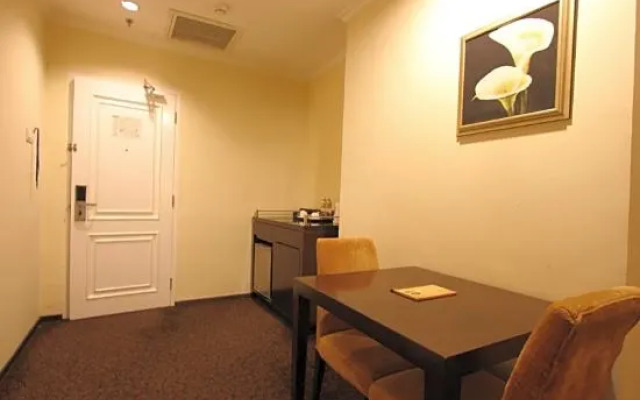 Harmoni One Convention Hotel & Service Apartments