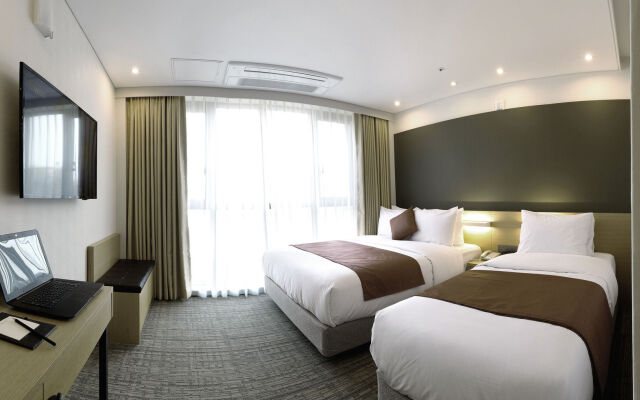 ON City Hotel