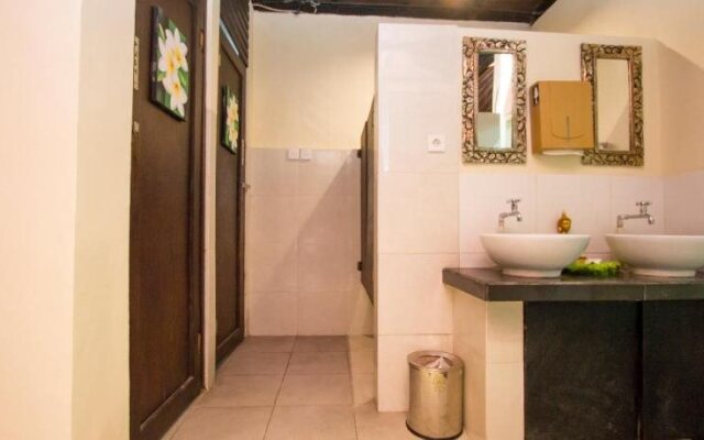 The Taman Sari Resort Legian - Hostel