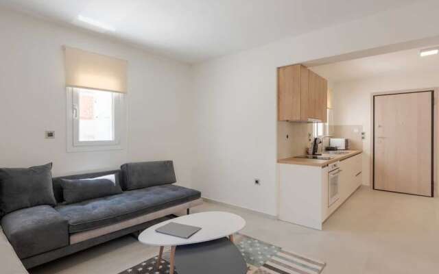Costa Vasia Suites & Apartments