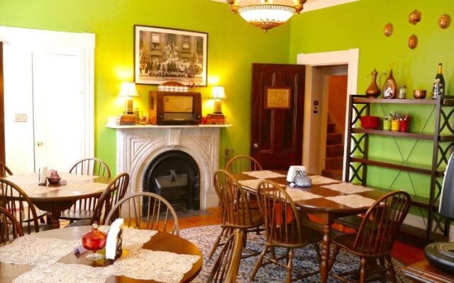 Stepping Stone Inn