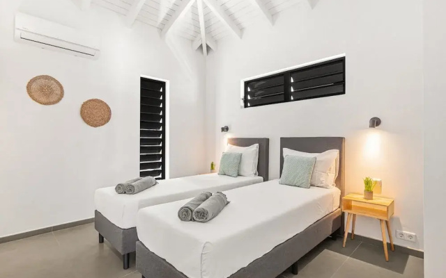 Willemstad - Mini Resort - 2 Beds - Pool - Garden
