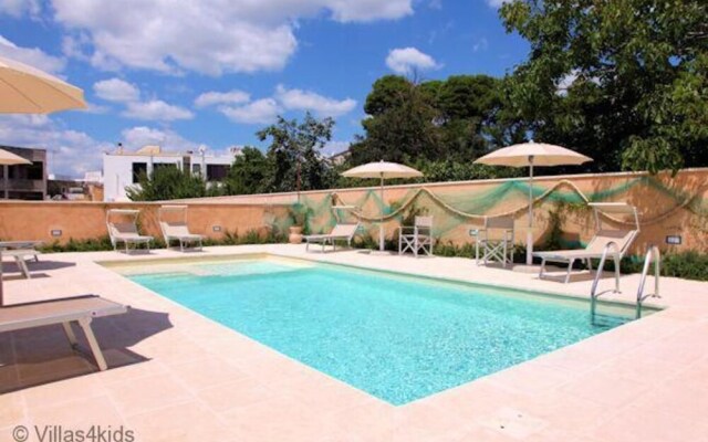 The Courtyard - Lilly