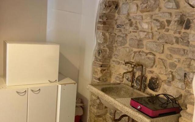 S236 - Sirolo, monolocale nei vicoli