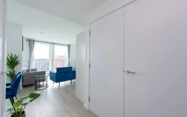 Luxury penthouse with stunning views near Canary Wharf