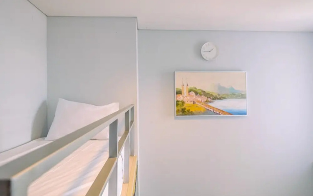 Elegant 3BR + 1 Apartment with Private Lift & 80 mbps internet at The Lavande Residence – Guest Rooms – Jakarta