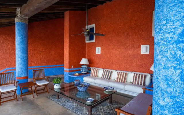 Lujosa Casa de 4 Recámaras con Alberca