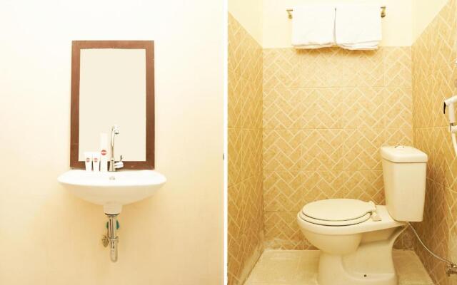 OYO 494 Nadia Homestay Syariah Near RSU Premier Surabaya Kota Surabaya