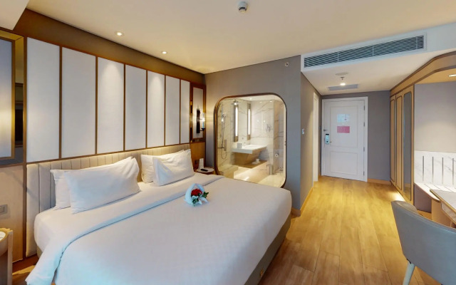 RedDoorz near Hartono Mall Solo