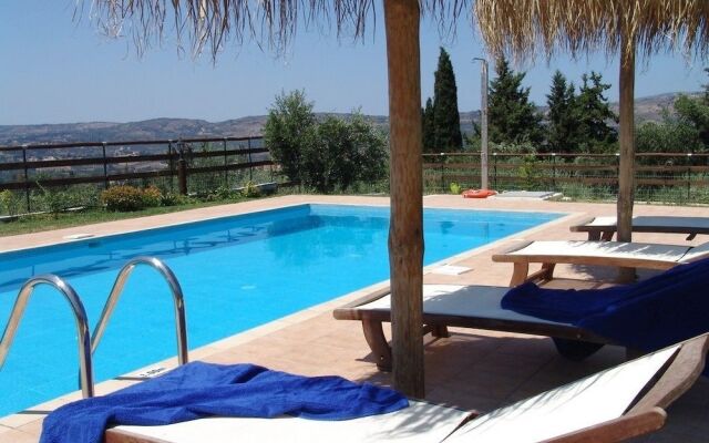 Boutique Villa Petra Eleni