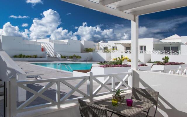 Flower Beach Suite 16