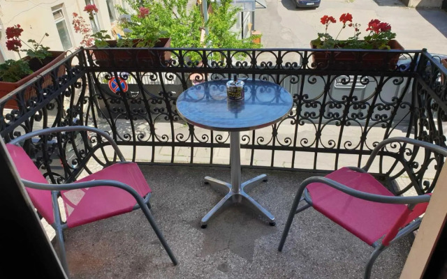 KM!Sofia - Стаи за гости