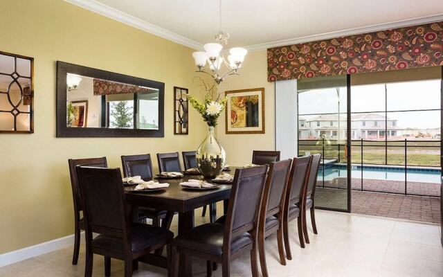 Starmark Luxury Collection - Mansions at ChampionsGate