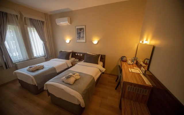 Dbl Room With Thermal Bath ,dinner Breakfast Included