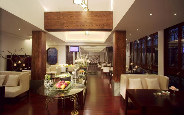 Garden Hotel