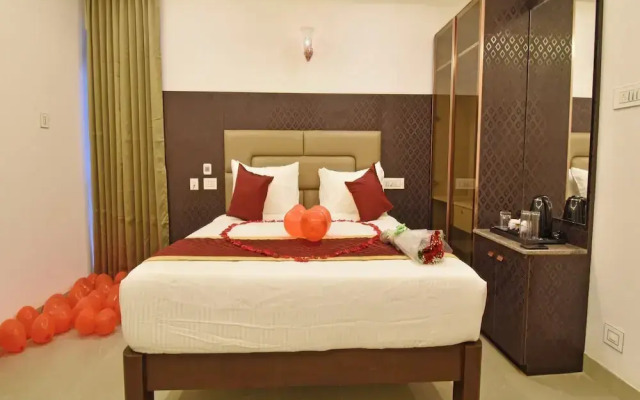 A K G Hotel
