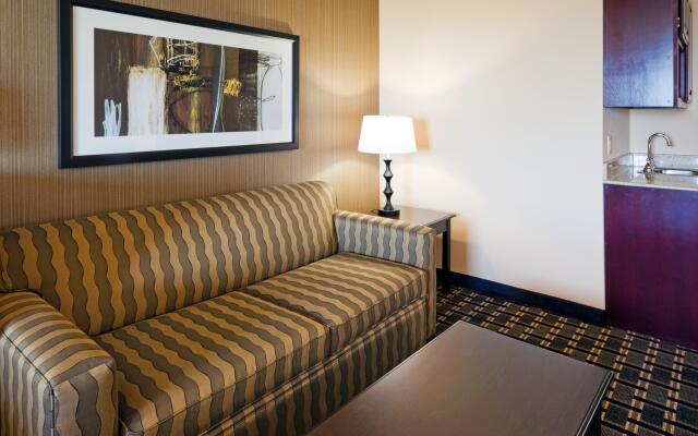 Holiday Inn Express Hotel & Suites Ennis, an IHG Hotel