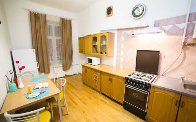 1 Bedroom Apartment Ave Svobody 1-3