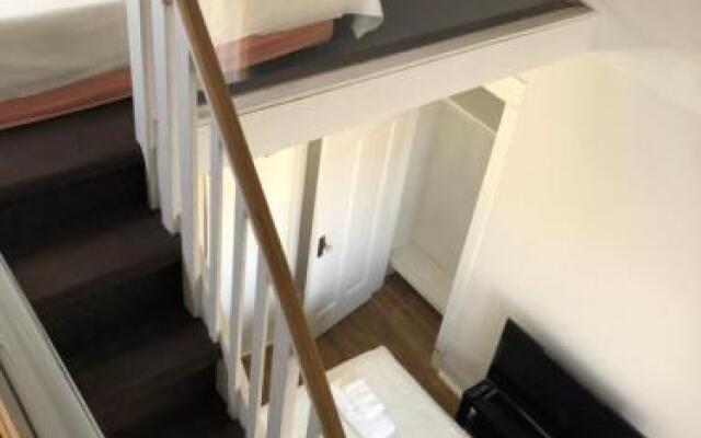 Lawrence Garden Guesthouse