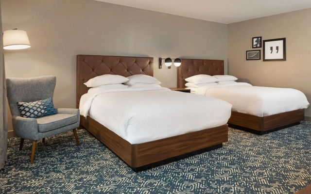 Four Points by Sheraton Bakersfield