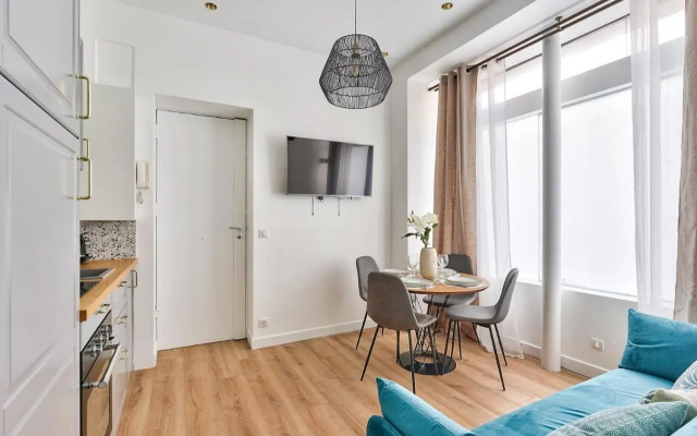 NEW ! Outstanding 2BR & 1BR Apt in Paris 15