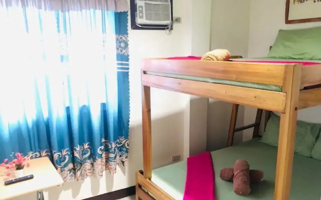 Lolo Bob's Bed And Breakfast