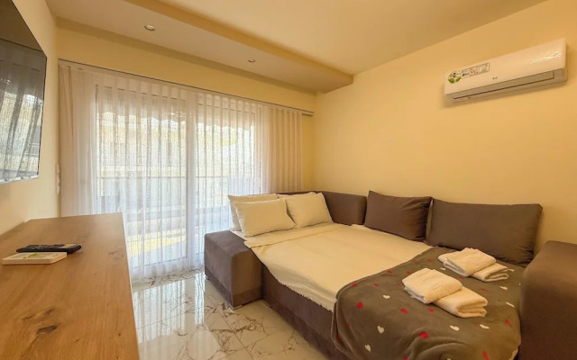 Blue Star Suites by SDR