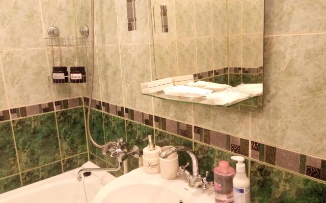 Апартаменты на улице Авиаторов 68