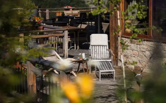 Hotel Restaurant La Bouitte - Relais & Châteaux - 2 étoiles Michelin