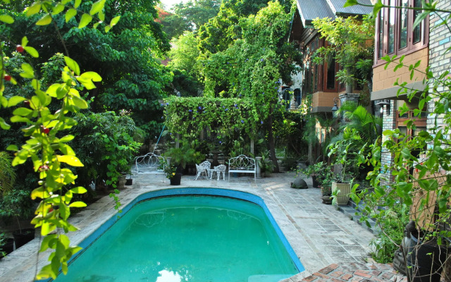 Gayac Residences