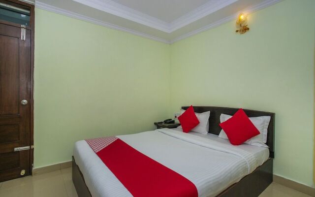 OYO 25121 Bns Lodge