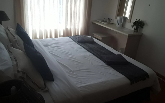 Aquarius Bed And Breakfast