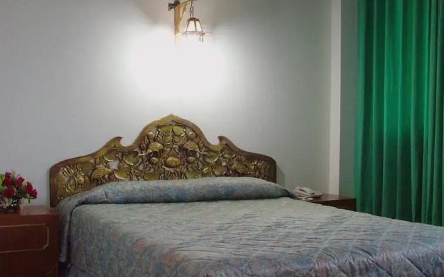 Royal Jommanee Hotel