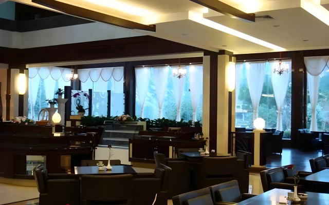 Yaoxi Dynasty Hotel