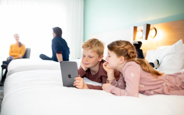 Holiday Inn Express And Suites Queenstown by IHG