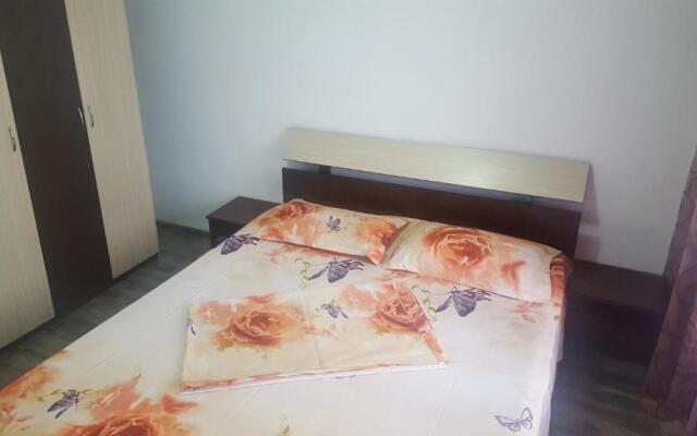 Apartament Cosmin Strada Rozelor Etaj 4