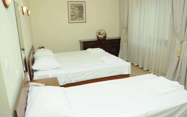 Epinal Hotel Shirok Sokak