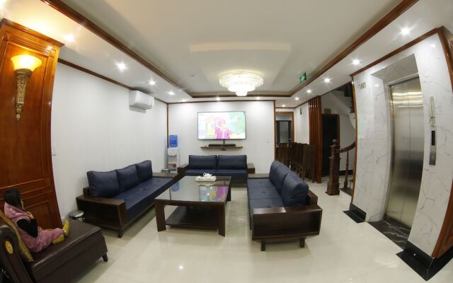 Bao Ngoc Diamond Hotel