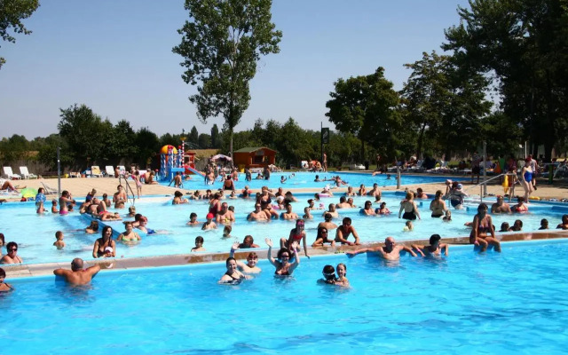 Chatova osada Family Resort