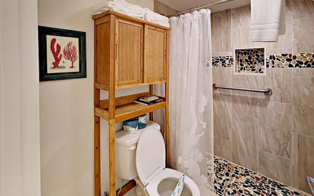 135 Sea Breeze - Coastal Chic Cutie 1 Bedroom 1 Bathroom Condo