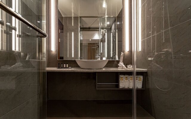 Iksan Business Tourist Hotel