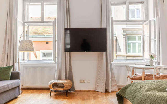 Smart 2BR Apt. Perfect for Longstays near Rennweg