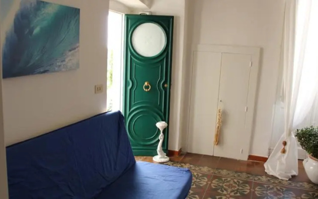 Kale Polis Suite