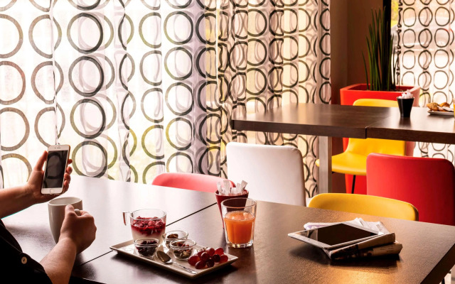 ibis Cergy Pontoise Le Port