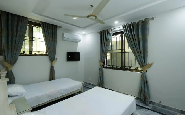 Midway Guest House and Hotel