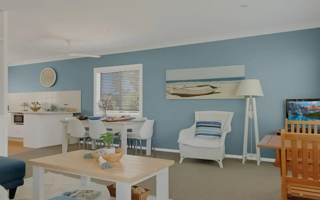 Ocean Blue Apartment Four - Apartment On 2Nd Level