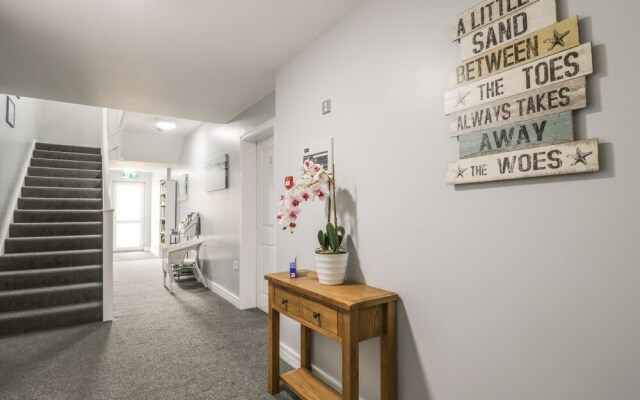 Apartment 4