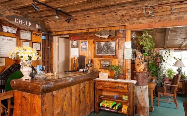 Oak Knoll Lodge