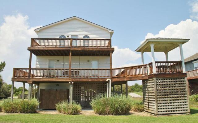 Heron Pointe by Oak Island Accommodations